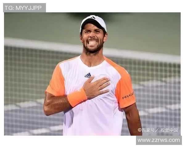 德国足球传奇克莱斯曼的辉煌职业生涯与历史影响解析